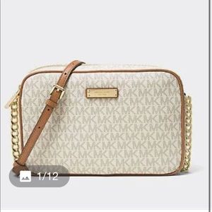 COPY - Michael Kors jet set Saffiano crossbody bag